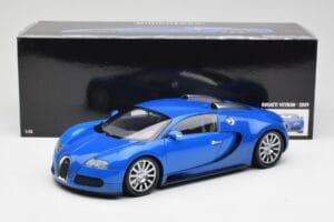 Bugatti Veyron Jasnoniebieski Ciemnoniebieski Minichamps 1:18 100110821 Metal — zdjęcie 8 z 8