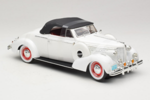 Buick Century Kabriolet Biały Signature Models 1:18 18131 Metal — zdjęcie 4 z 6