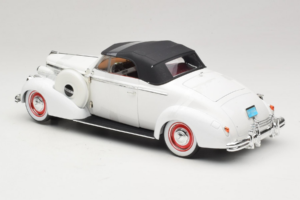 Buick Century Kabriolet Biały Signature Models 1:18 18131 Metal — zdjęcie 5 z 6