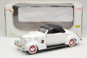 Buick Century Kabriolet Biały Signature Models 1:18 18131 Metal — zdjęcie 6 z 6