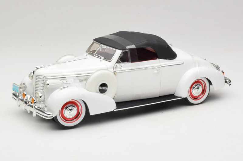 Buick Century Kabriolet Biały Signature Models 1:18 18131 Metal