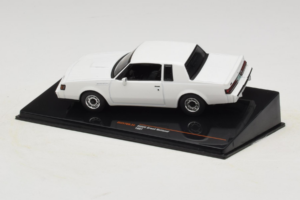 Buick Grand National Biały IXO 1:43 CLC576N Metal — zdjęcie 3 z 4