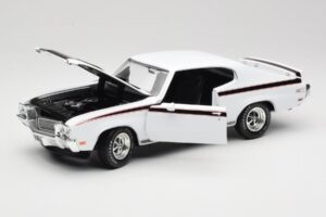 Buick GSX Biały American Muscle 1:18 AMM1322/06 Metal — zdjęcie 2 z 8