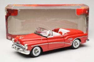 Buick Skylark Kabriolet Czerwony Motormax 1:18 73129 Metal — zdjęcie 8 z 8