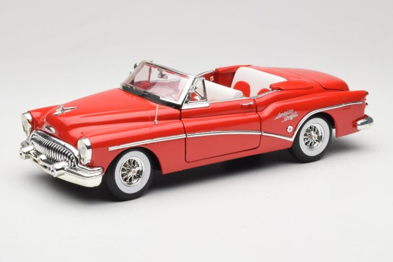 Buick Skylark Kabriolet Czerwony Motormax 1:18 73129 Metal