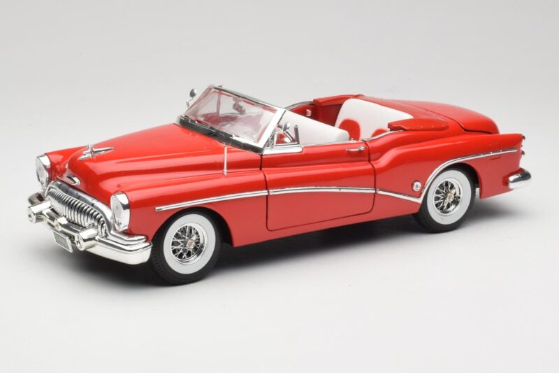 Buick Skylark Czerwony Motormax 1:18 411393-M1 Metal