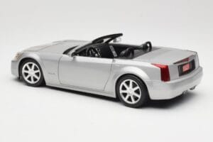 Cadillac XLR Cabrio Srebrny Hot Wheels 1:18 53838 Metal — zdjęcie 7 z 8