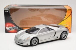 Cadillac Cien Srebrny Hot Wheels 1:18 57296 Metal — zdjęcie 8 z 8