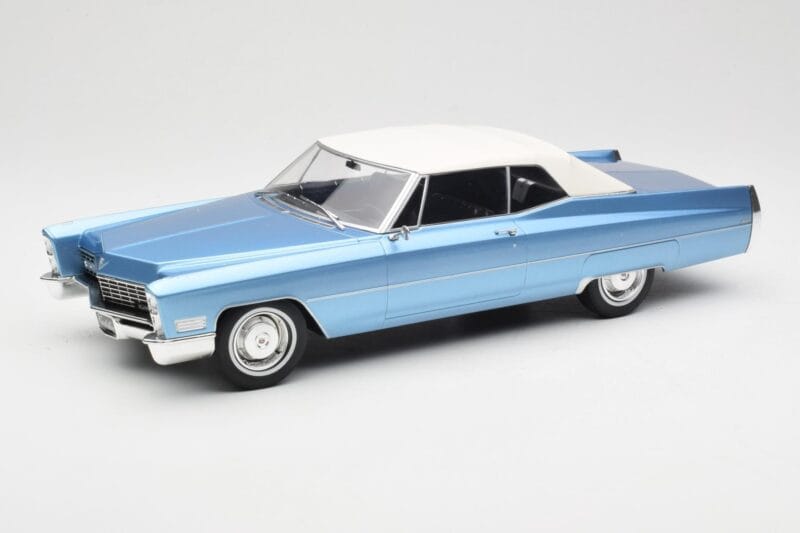 Cadillac DeVille Niebieski KK-Scale 1:18 KKDC180314 Metal