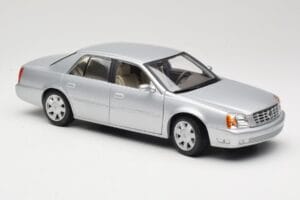 Cadillac DeVille DTS Maisto 1:18 56061 Metal — zdjęcie 6 z 8