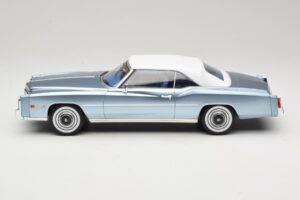 Cadillac Eldorado Kabriolet Niebieski MCG 1:18 MCG18472 Metal — zdjęcie 4 z 7