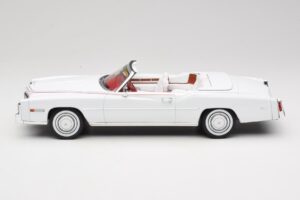 Cadillac Eldorado Kabriolet Biały MCG 1:18 MCG18474 Metal — zdjęcie 3 z 7