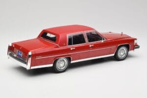 Cadillac Fleetwood Brougham Ciemnoczerwony Metaliczny MCG 1:18 MCG18251 Metal — zdjęcie 2 z 6