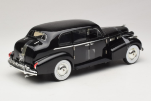 Cadillac Fleetwood Series 75 The Godfather Jada 1:18 91199 Metal — zdjęcie 2 z 6