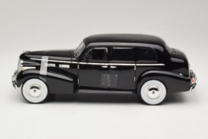 Cadillac Fleetwood Series 75 The Godfather Jada 1:18 91199 Metal — zdjęcie 3 z 6