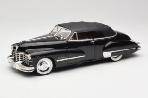 Cadillac Series 62 Czarny Anson 1:18 30345 Metal