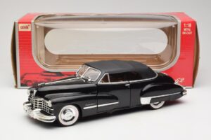 Cadillac Series 62 Czarny Anson 1:18 30345 Metal — zdjęcie 8 z 8