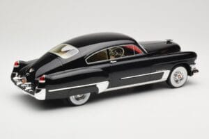 Cadillac Series 62 Club Sedanette Czarny BoS Models 1:18 BOS292 Żywica — zdjęcie 2 z 6