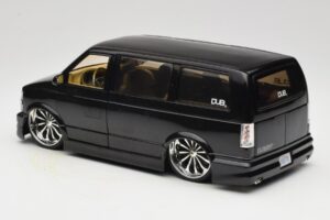Chevrolet Astro Van Tuned Czarny Jada 1:18 63122 Metal — zdjęcie 7 z 8