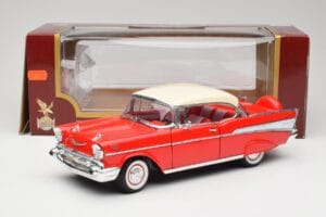 Chevrolet Bel Air Matador Czerwony & India Ivory Road Legends 1:18 92109 Metal — zdjęcie 8 z 8
