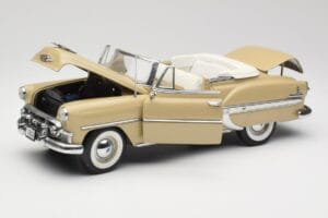 Chevrolet Bel Air Kabriolet Kremowy Sun Star 1:18 1623 Metal — zdjęcie 2 z 8