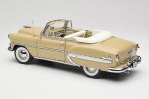 Chevrolet Bel Air Kabriolet Kremowy Sun Star 1:18 1623 Metal — zdjęcie 7 z 8