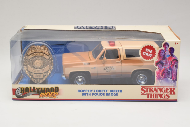 Chevrolet Blazer K5 Policja Stranger Things Metals Diecast 1:24 31111-24 Metal