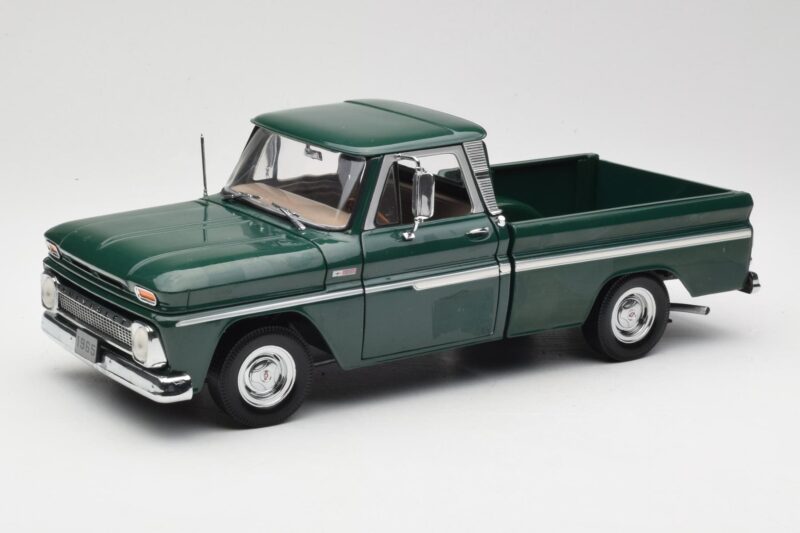 Chevrolet C-10 Zielony Sun Star 1:18 1360 Metal