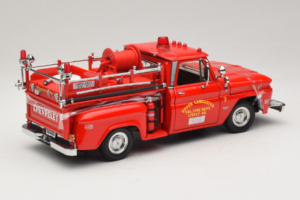 Chevrolet C-20 Fire Truck Sun Star 1:18 1383 Metal — zdjęcie 2 z 6