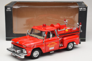 Chevrolet C-20 Fire Truck Sun Star 1:18 1383 Metal — zdjęcie 6 z 6