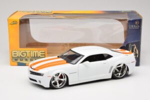 Chevrolet Camaro Concept Tuned Biały Jada 1:18 63014 Metal — zdjęcie 8 z 8