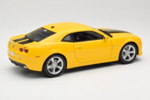 Chevrolet Camaro SS RS Żółty Maisto 1:18 31173 Metal — zdjęcie 3 z 8
