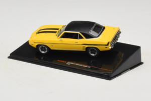 Chevrolet Camaro Yenko SYC Żółty IXO 1:43 CLC591N Metal — zdjęcie 3 z 4