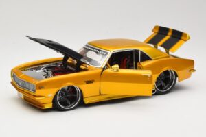 Chevrolet Camaro Z/28 Złoty Maisto 1:18 31066 Metal — zdjęcie 2 z 8