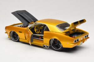 Chevrolet Camaro Z/28 Złoty Maisto 1:18 31066 Metal — zdjęcie 5 z 8