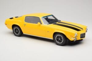 Chevrolet Camaro Z28 RS Daytona Yellow Otto 1:12 G085 Żywica — zdjęcie 4 z 6