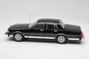 Chevrolet Caprice Czarny MCG 1:18 MCG18113 Metal — zdjęcie 3 z 6