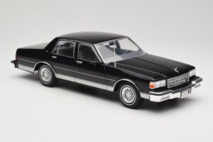 Chevrolet Caprice Czarny MCG 1:18 MCG18113 Metal — zdjęcie 4 z 6