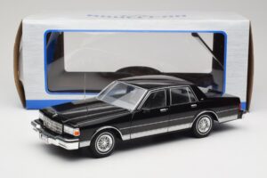 Chevrolet Caprice Czarny MCG 1:18 MCG18113 Metal — zdjęcie 6 z 6