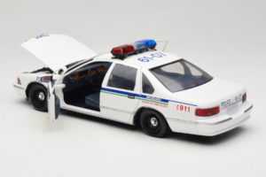 Chevrolet Caprice Kanada Policja UT Models 1:18 21023 Metal — zdjęcie 5 z 8