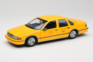 Chevrolet Caprice Taksówka NYC UT Models 1:18 Chevrolet Caprice Taksówka NYC UT Models 1:18 180142095-O1 Metal