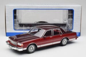 Chevrolet Caprice Czerwony Metaliczny MCG 1:18 MCG18361 Metal — zdjęcie 6 z 6