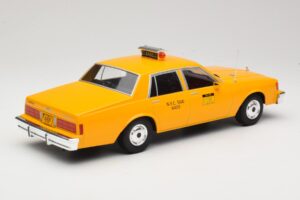 Chevrolet Caprice Żółty Taxi MCG 1:18 MCG18038 Metal — zdjęcie 2 z 6