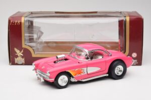 Chevrolet Corvette C1 Gasser Różowy Road Legends 1:18 92019-R1 Metal — zdjęcie 8 z 8