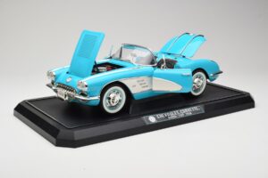 Chevrolet Corvette C1 Hard Top Niebieski Solido 1:12 1202-M1 Metal — zdjęcie 2 z 8