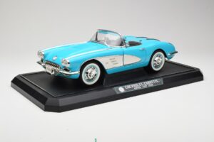 Chevrolet Corvette C1 Hard Top Niebieski Solido 1:12 1202-M1 Metal