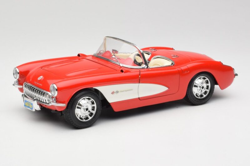 Chevrolet Corvette C1 Roadster Czerwony Bburago 1:18 3024 Metal