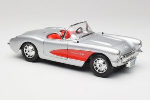 Chevrolet Corvette C1 Srebrny & Czerwony Bburago 1:18 3024-M1 Metal — zdjęcie 6 z 8