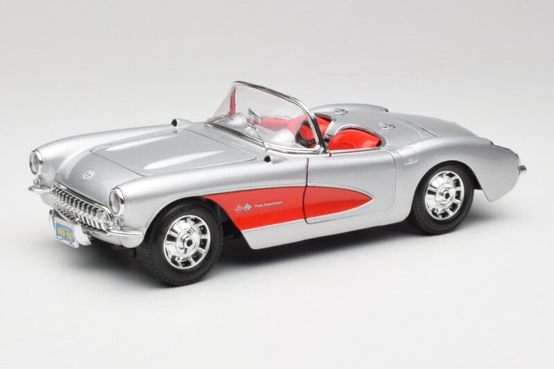 Chevrolet Corvette C1 Srebrny & Czerwony Bburago 1:18 3024-M1 Metal