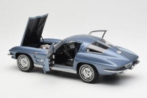 Chevrolet Corvette C2 Niebieskoszary Metaliczny AUTOart 1:18 71182 Metal — zdjęcie 5 z 8